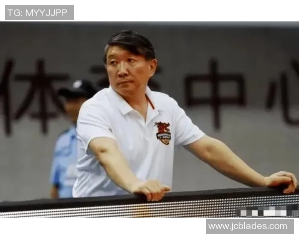 辽篮主帅宫鲁鸣:全队备战季后赛不能掉以轻心